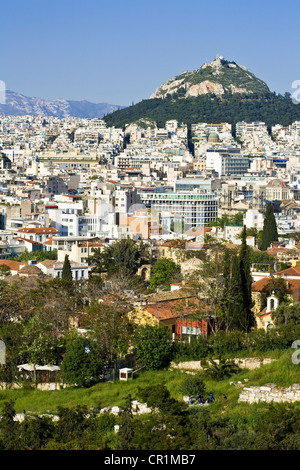 Griechenland, Attika, Athen, Überblick über die Stadt und de Mount Lycabettus aus dem Areopag oder Areios Pagos (Gericht der alten Stockfoto