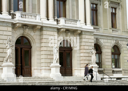 Schweiz, Genf, Place Neuve, Grand Opera, Fassade des Second Empirestil Stockfoto