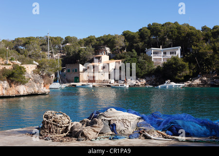 Fischernetze, Cala Figuera, Santanyi, Mallorca, Balearen, Spanien, Europa Stockfoto