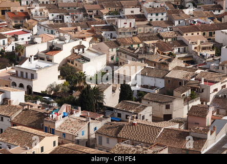 Blick von der Festung auf die alte Stadt von Capdepera, Mallorca, Balearen, Spanien, Europa Stockfoto