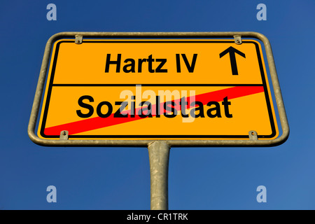 Limit Ortsschild, symbolisches Bild in deutscher Sprache für die Unvereinbarkeit eines Sozialstaates und Hartz IV Stockfoto