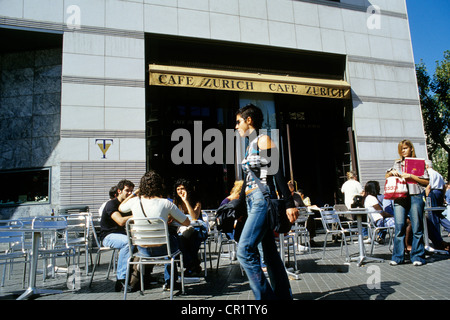 Spanien, Katalonien, Barcelona, Zürich Café auf dem Platz von Katalonien Stockfoto