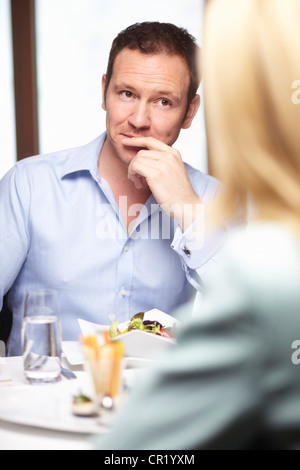 Business-Leute sprechen im café Stockfoto