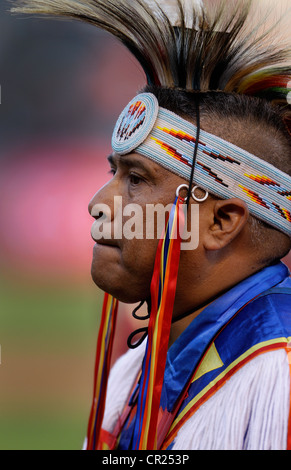 NATIVE AMERICAN INDIAN DANCE Achumawi Indianer Chemakum Inder Chukchansi Inder Clayoquot Indianer Coa Stockfoto