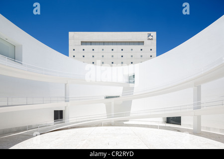 Granada Spanien Andalusien Museum der andalusischen Speicher von Alberto Campo Baeza. Dachgeschoss: Restaurant des berühmten Koch Alvaro Arriaga Stockfoto