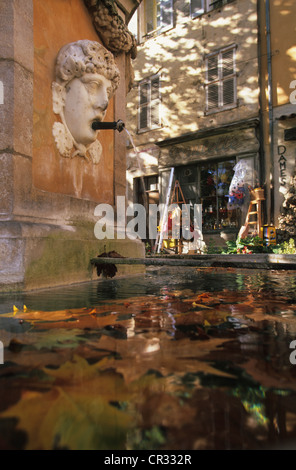 Frankreich, Var, Cotignac, Fontaine des Quatre Saisons (vier Jahreszeiten-Brunnen) Stockfoto