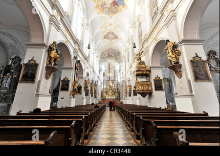 Innenansicht, Mitte Kirchenschiff, Peterskirche, St.-Petri Kirche, München, Bayern, Deutschland, Europa Stockfoto