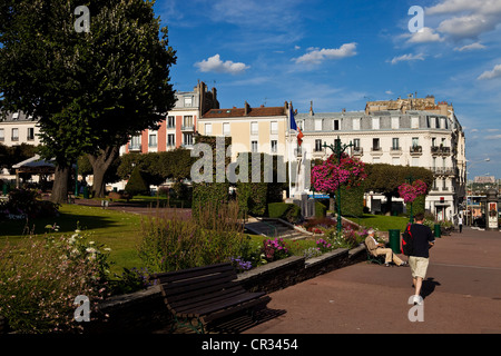 Frankreich, Val-de-Marne, Nogent Sur Marne, Rathausplatz Stockfoto