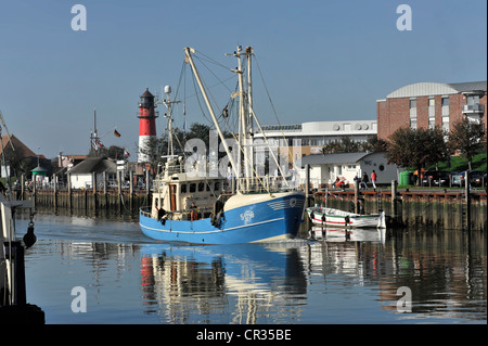 Shrimp-Kutter im Hafen von Büsum, Schleswig-Holstein, Deutschland, Europa Stockfoto