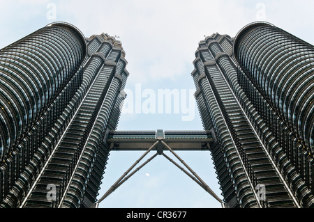 Petronas Towers mit Skybridge, Kuala Lumpur, Malaysia, Südost-Asien Stockfoto