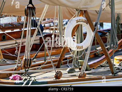 Kulturhauptstadt Europas 2013, Vieux Port (Alter Hafen) während Les Voiles du Vieux Port, Marseille, Bouches-du-Rhône, Frankreich Stockfoto