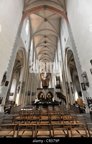 Kirchenschiff mit Orgel, St. James Church, erbaut 1311-1484, evangelisch lutherischen Pfarrei Kirche St. Jakob, Rothenburg Ob der Tauber Stockfoto