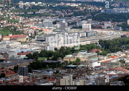 Blick Richtung Stuttgart Hauptbahnhof vom Stuttgarter Fernsehturm, Stuttgart, Baden-Württemberg, Deutschland, Europa Stockfoto