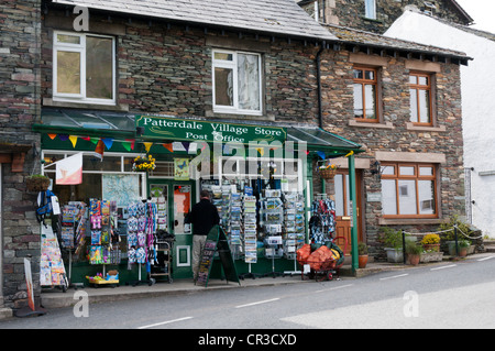 Patterdale Postamt war der erste Ort, den berühmten Lake District zu verkaufen Bücher von Alfred Wainwright wandern. Stockfoto