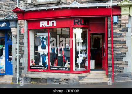 Der Run3 outdoor Sportbekleidung Shop in Ambleside. Stockfoto