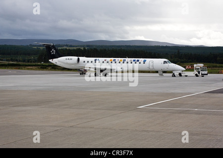 Bmi Embraer ERJ-145 ein 50-Passagier Regionaljet Betrieb zwischen Stornoway und Edinburgh. Stockfoto