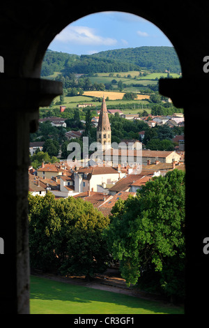 Frankreich, Saone et Loire, Maconnais, Cluny, Saint Marcel Church vom Holly Wasser Glockenturm in der ehemaligen Abtei Stockfoto