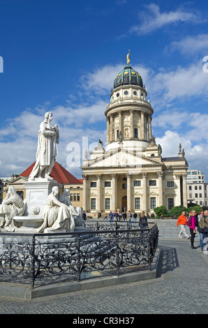 Statue von Friedrich Schiller, Deutscher Dom, Deutscher Dom, Gendarmenmarkt Square, Mitte, Berlin, Deutschland, Europa Stockfoto