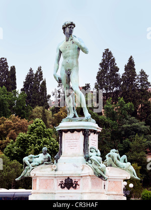 Nachbildung der berühmten David-Statue von Michelangelo an der Piazzale Michelangeo, Florenz Stockfoto