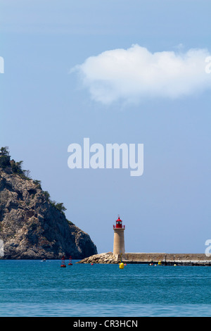 Leuchtturm an der Hafeneinfahrt von Port Andratx, Mallorca, Balearen, Spanien, Europa Stockfoto