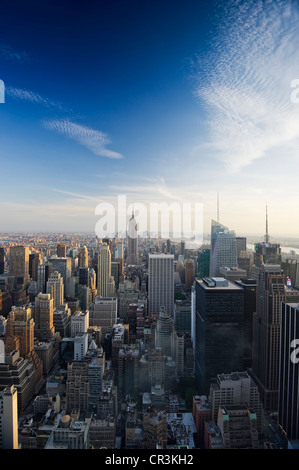 Empire State Building, gesehen von der Aussichtsplattform des Rockefeller Center in Manhattan, New York, USA Stockfoto