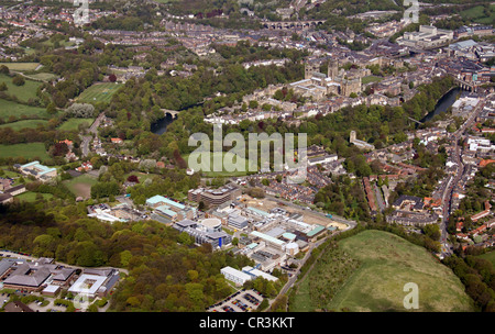 Luftaufnahme der Pfälzischen Zentrum und verschiedenen Fakultäten und Abteilungen der Universität von Durham Stockfoto