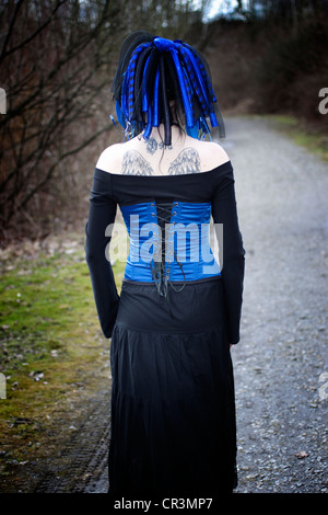 Frau, Cyber-Gothic, Tattoo, stehend Stockfoto