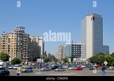 Straßenszene, Verkehr, Piata Victoriei Square, Bukarest, Rumänien, Osteuropa, PublicGround Stockfoto