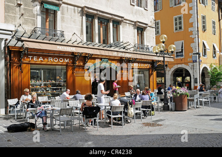 Strassencafé, Annecy, Haute-Savoie, Rhône-Alpes, Frankreich Stockfoto