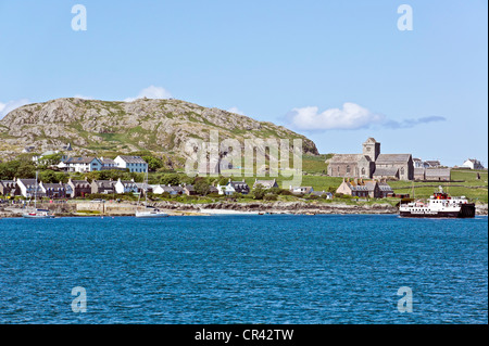 Historic Scotland und Iona Abbey auf der Insel Iona aus Mull in West-Schottland mit ferry Loch Buie ankommen Stockfoto