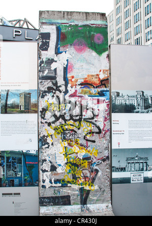 Abschnitte der Berliner Mauer am Potsdamer Platz in Berlin, Deutschland Stockfoto