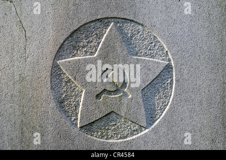 Hammer und Sichel, Symbole des Kommunismus, Sterne, jüdischer Friedhof, Ausländer-Friedhof, Hauptfriedhof wichtigsten Friedhof, Dortmund Stockfoto