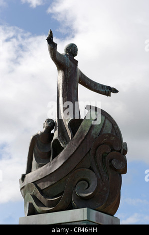 Denkmal für St. Brendan der Reisende, Wolfe Tone Square, Bantry, County Cork, Irland, Europa Stockfoto