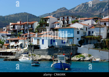 Im Hafen von Kokkari Samos Insel, südliche Sporaden, Ägäis, Griechenland, Europa Stockfoto