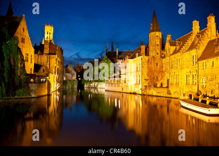 Rozenhoedkaai, Kai Rosenkranz mit Belfort Turm, Brügge, Brügge, UNESCO-Weltkulturerbe, Flandern, Belgien Stockfoto