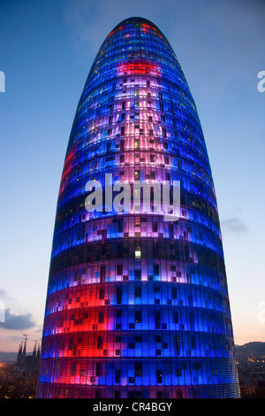 Torre Agbar oder Agbar-Turm, ein Hochhaus 142m, entworfen vom Architekten Jean Nouvel, approbiertes Square, Spanien, Europa Stockfoto