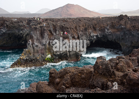 Felsküste Los Hervideros, Lanzarote, Kanarische Inseln, Spanien, Europa Stockfoto