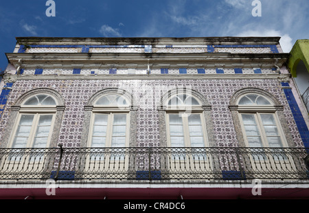 Historisches Gebäude, Fassade mit Azulejos keramischen Fliesen, alte Stadt von Paranaguá, Paraná, Brasilien, Südamerika, PublicGround Stockfoto