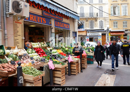 Longue des Capucins Straße, Markt der Instandsetzung, Arbeiterviertel, Marseille, Marseille, Bouches-du-Rhône, Frankreich Stockfoto