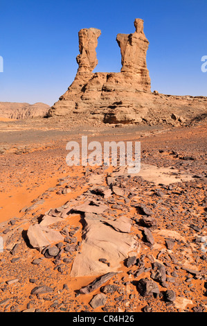 Prominente Felsformation im Tadrart, Nationalpark Tassili n ' Ajjer, Unesco World Heritage Site, Algerien, Sahara Stockfoto