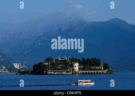 Italien, Lago Maggiore, Borroman Inseln, Isola Bella, Palazzo Borromeo (Borromäischen Palast) Gärten gesehen von Stresa Stockfoto