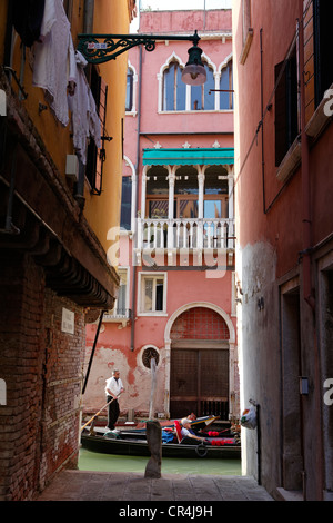 Gondel, San Polo District, UNESCO-Welterbe, Venedig, Venetien, Italien, Europa Stockfoto