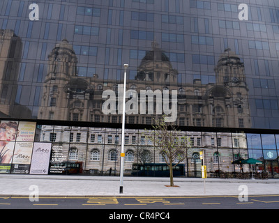 Port of Liverpool Building zeigt sich in Mann Insel Entwicklung Merseyside UK Stockfoto