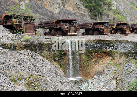 LKW in Kupfer Panguna-Mine, wurde 1989 durch Sabotage durch die Bougainville Revolutionary Army geschlossen. Papua-Neu-Guinea Stockfoto