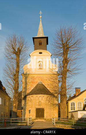 Kirche der Unbefleckten Empfängnis mit einer romanischen Apsis, 12. Jahrhundert, thernberg, bucklige Welt, Lower Austria, Austria Stockfoto