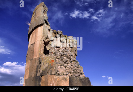 Pre-Inca Grabbeigaben Türme (Chullpas). Sillustani, Departement Puno, Peru. Stockfoto