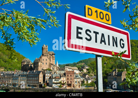 Frankreich, Aveyron, Estaing gekennzeichnet Les Plus Beaux Dörfer de France, ein Anschlag auf el Camino de Santiago, 15. Jahrhundert Chateau de Stockfoto