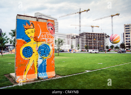 Ein Mauerabschnitt am Potsdamer Platz 2003, Berlin Stockfoto