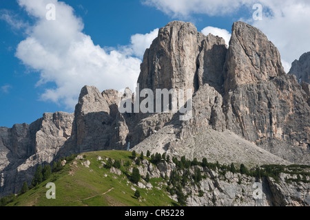 Ansicht des Bereichs Sella in den Dolomiten, Grödner Joch, Südtirol, Italien, Europa Stockfoto