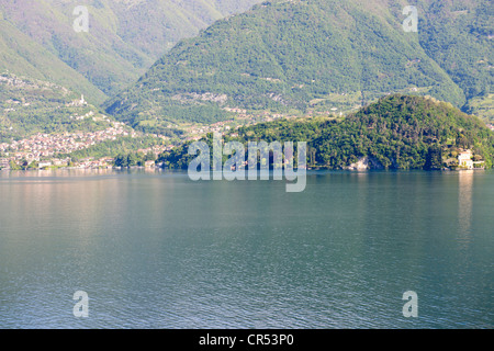 Aussicht vom Lezzeno(East Side Lake Como) der Villa Balbianello, auf der Landzunge außerhalb Stadt Lenno, Comer See, italienische Seen, Italien Stockfoto